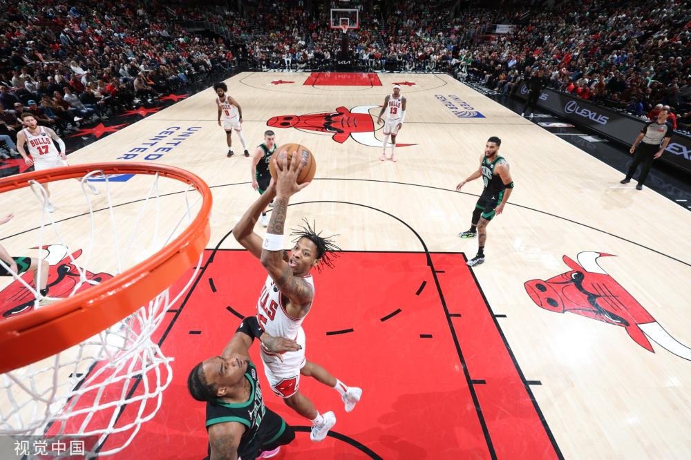 诺伊尔的近 诺伊尔的近