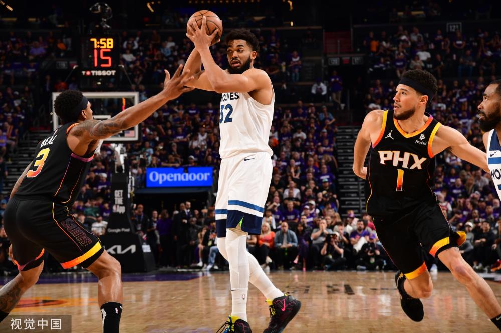 在战术板上 在战术板上