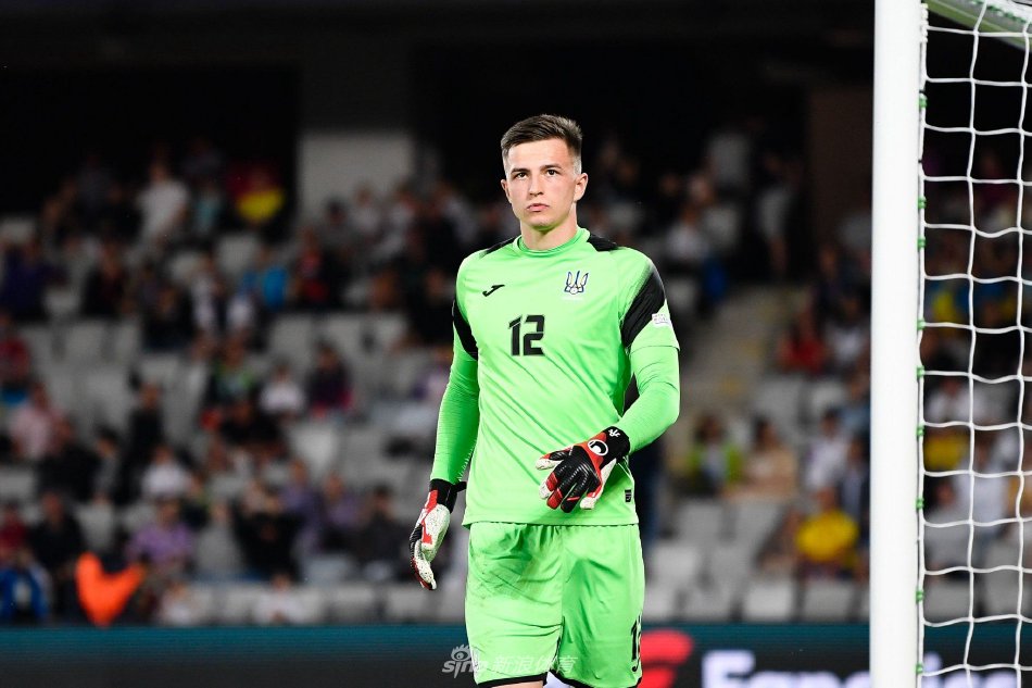 备受瞩目 备受瞩目