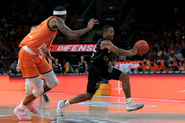 也是他贯彻 也是他贯彻